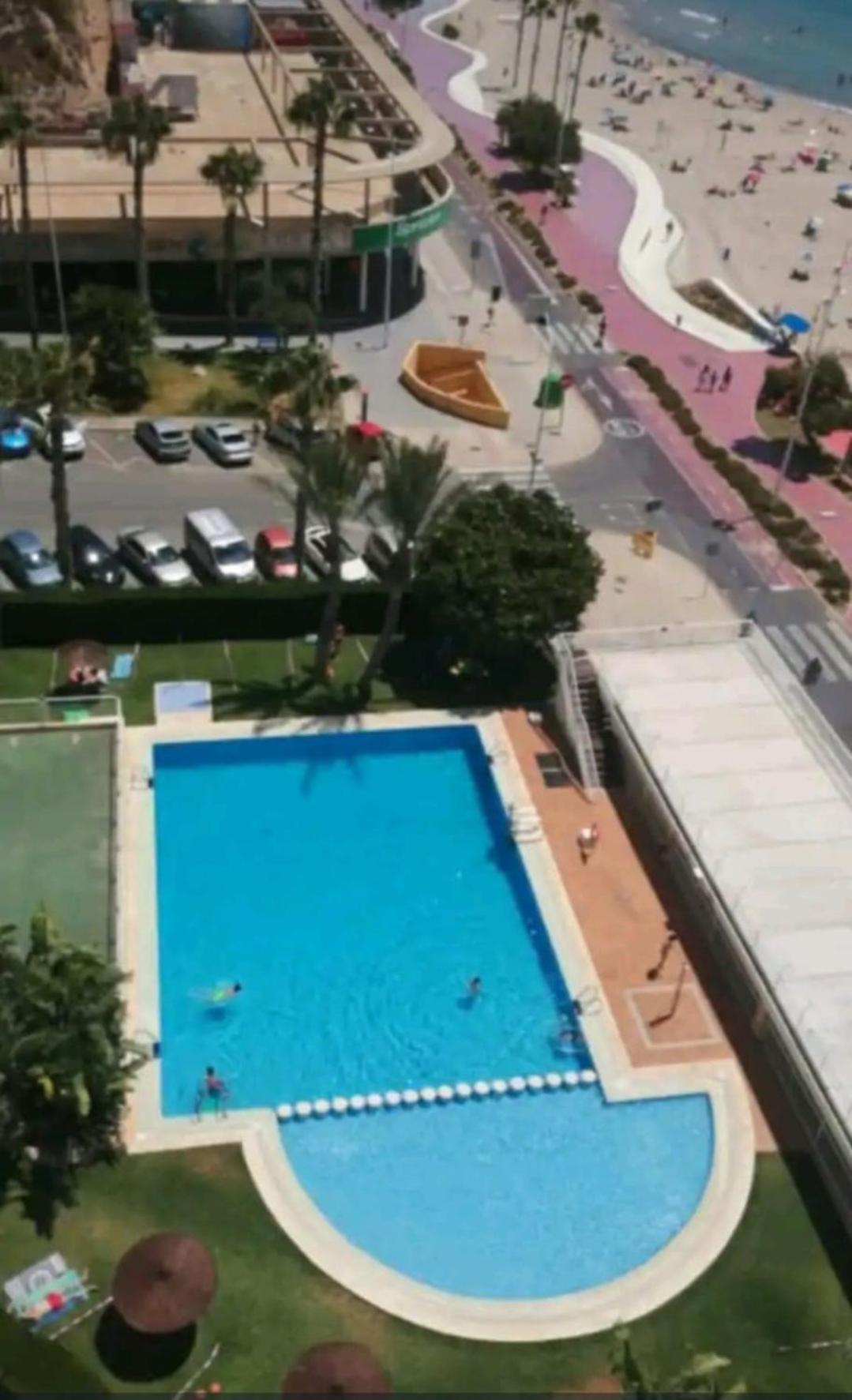 Apartamento Acapulco Luxe Piso 3 En 1A Linea Playa Poniente Benidorm Top Vistas Al Mar Espectaculares Y De Luxe Con Acceso A Piscina Y Garaje Privado Luaran gambar