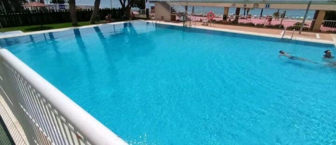 Apartamento Acapulco Luxe Piso 3 En 1A Linea Playa Poniente Benidorm Top Vistas Al Mar Espectaculares Y De Luxe Con Acceso A Piscina Y Garaje Privado Luaran gambar