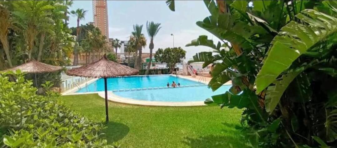 Apartamento Acapulco Luxe Piso 3 En 1A Linea Playa Poniente Benidorm Top Vistas Al Mar Espectaculares Y De Luxe Con Acceso A Piscina Y Garaje Privado Luaran gambar