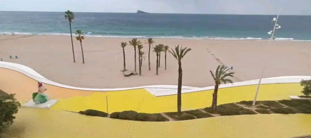 Apartamento Acapulco Luxe Piso 3 En 1A Linea Playa Poniente Benidorm Top Vistas Al Mar Espectaculares Y De Luxe Con Acceso A Piscina Y Garaje Privado Luaran gambar