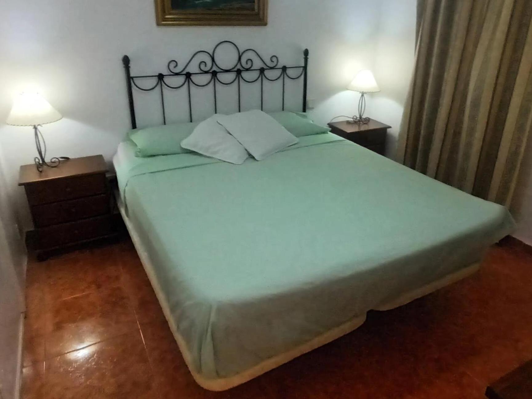 Apartamento Acapulco Luxe Piso 3 En 1A Linea Playa Poniente Benidorm Top Vistas Al Mar Espectaculares Y De Luxe Con Acceso A Piscina Y Garaje Privado Luaran gambar